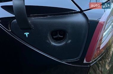 Седан Tesla Model 3 2019 в Одесі