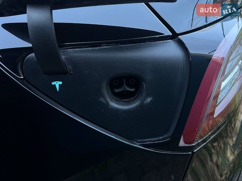 Седан Tesla Model 3 2019 в Одесі