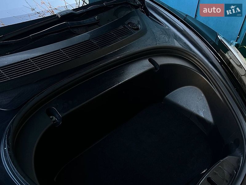 Седан Tesla Model 3 2019 в Одесі