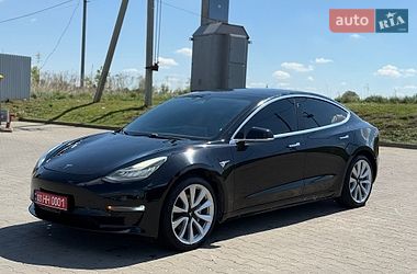 Седан Tesla Model 3 2019 в Луцке