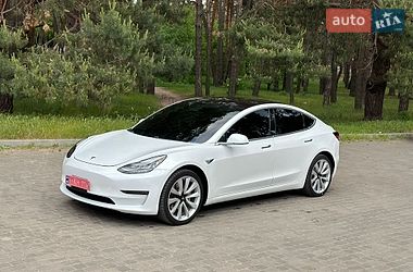 tesla model-3 2018 в Кременчуг от профессионального продавца Daniil