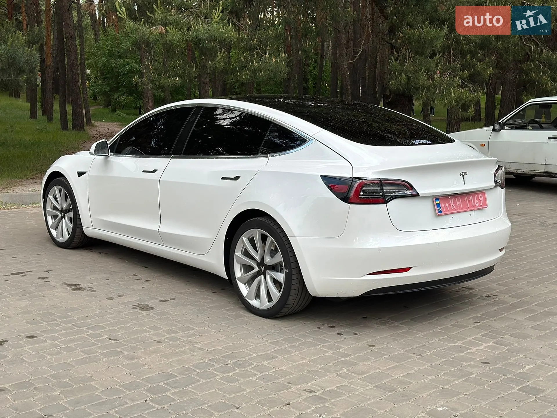 2018 Tesla Model 3 - мініатюра 3