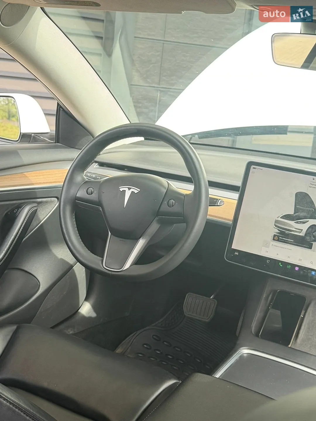 2022 Tesla Model 3 - мініатюра 13