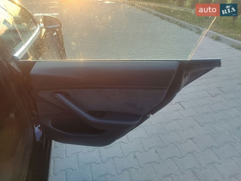 Седан Tesla Model 3 2018 в Львові фото 12 Седан Tesla Model 3 2018 в Львові