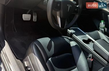 Седан Tesla Model 3 2021 в Львові