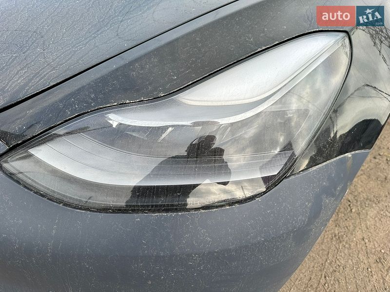 Седан Tesla Model 3 2022 в Києві