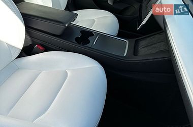 Седан Tesla Model 3 2022 в Одессе
