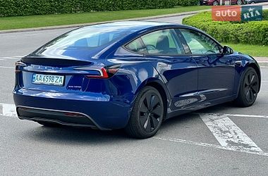 Седан Tesla Model 3 2024 в Киеве