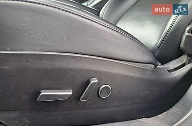 Седан Tesla Model 3 2021 в Львове