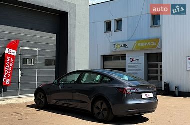 Седан Tesla Model 3 2023 в Киеве