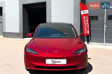 Седан Tesla Model 3 2024 в Києві