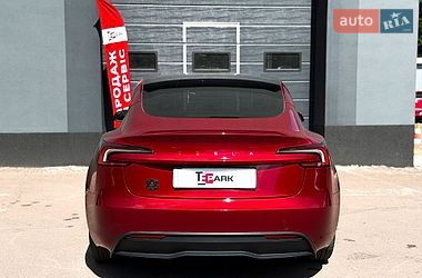 Седан Tesla Model 3 2024 в Києві