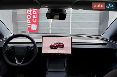 Седан Tesla Model 3 2024 в Києві
