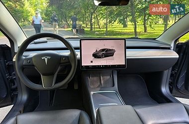 Седан Tesla Model 3 2022 в Киеве