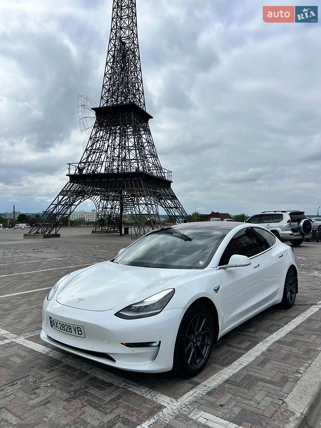 2018 Tesla Model 3 - фото 1