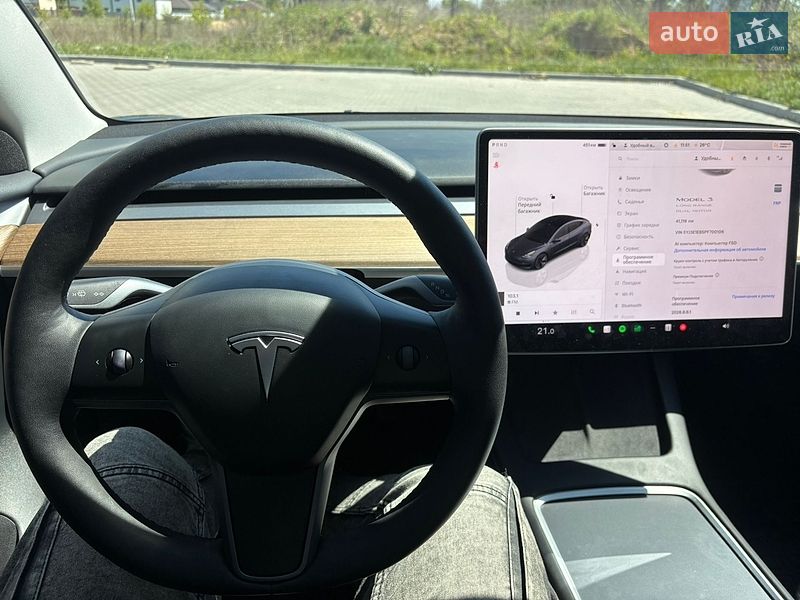 Седан Tesla Model 3 2023 в Києві