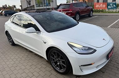 Седан Tesla Model 3 2018 в Луцьку