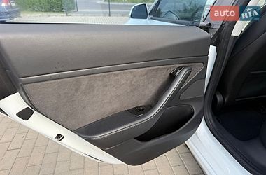 Седан Tesla Model 3 2018 в Луцьку