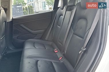 Седан Tesla Model 3 2018 в Луцьку