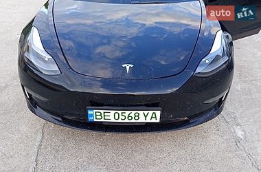 Седан Tesla Model 3 2022 в Новом Буге
