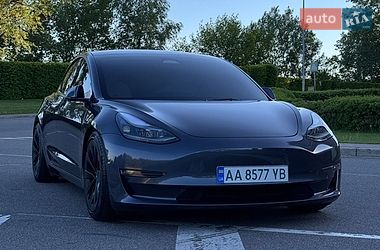 Седан Tesla Model 3 2023 в Києві