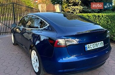 Седан Tesla Model 3 2019 в Луцке
