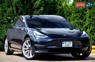 Седан Tesla Model 3 2019 в Днепре