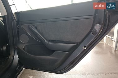 Седан Tesla Model 3 2022 в Днепре