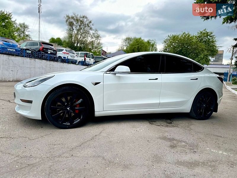 Седан Tesla Model 3 2018 в Кам'янському фото 10 Седан Tesla Model 3 2018 в Кам'янському