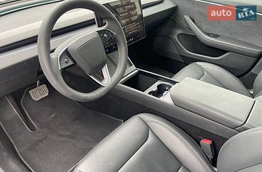 Седан Tesla Model 3 2024 в Львові