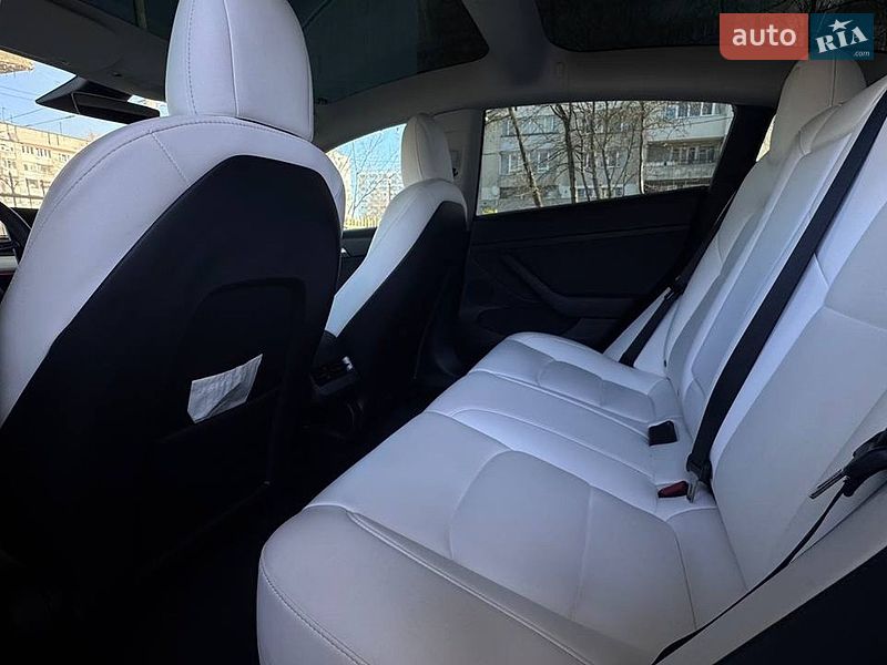 Седан Tesla Model 3 2022 в Львові фото 5 Седан Tesla Model 3 2022 в Львові