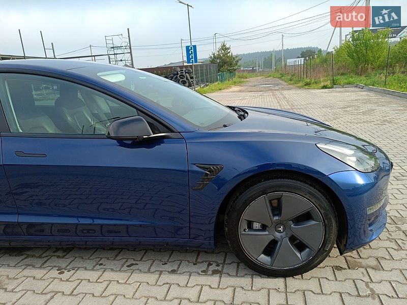 Седан Tesla Model 3 2021 в Львове фото 8 Седан Tesla Model 3 2021 в Львове