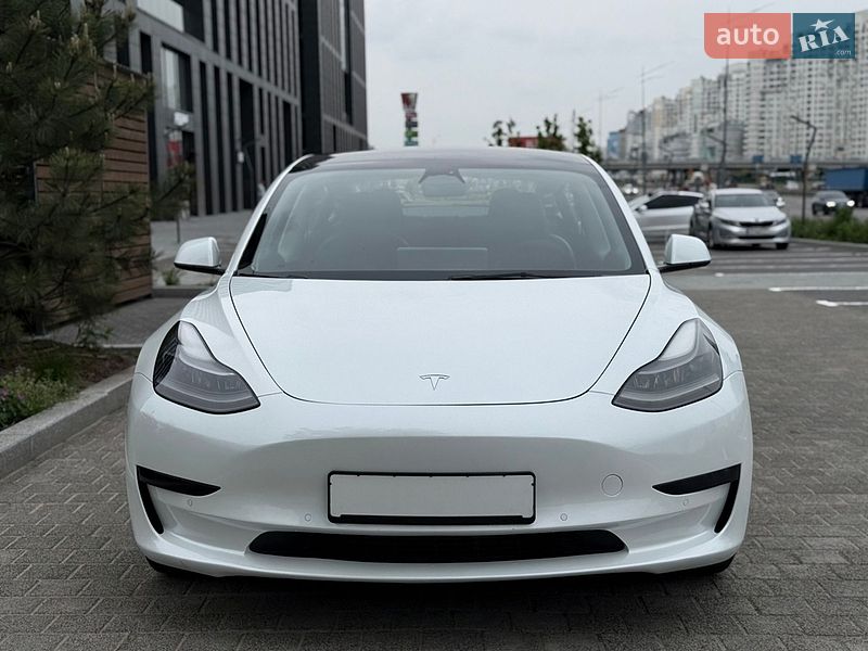 Седан Tesla Model 3 2022 в Киеве фото 8 Седан Tesla Model 3 2022 в Киеве