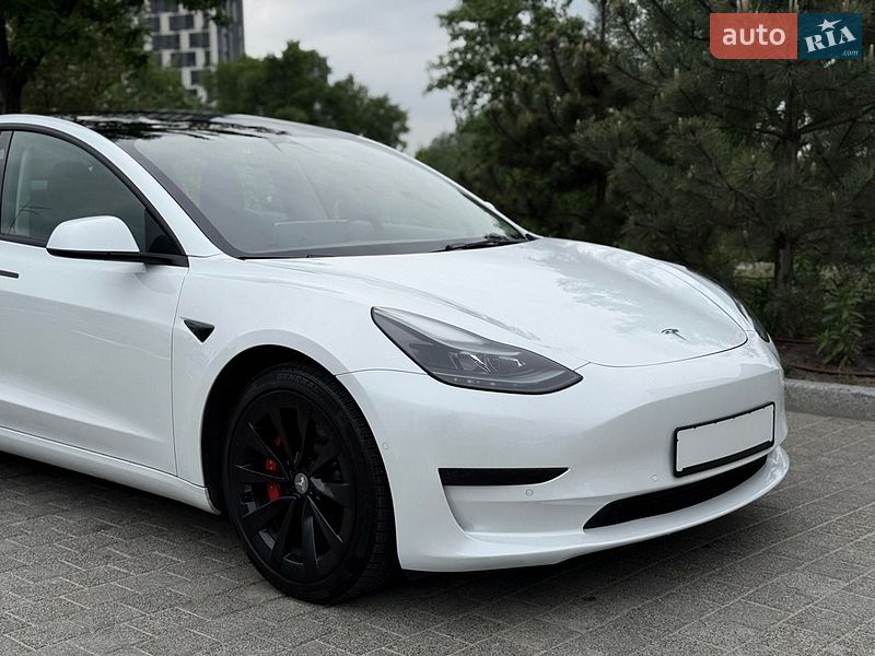 Седан Tesla Model 3 2022 в Киеве фото 13 Седан Tesla Model 3 2022 в Киеве