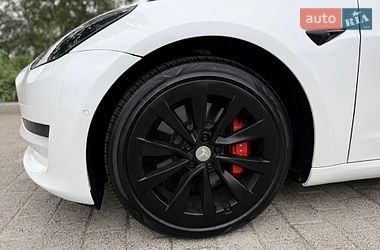 Седан Tesla Model 3 2022 в Киеве фото 15 Седан Tesla Model 3 2022 в Киеве