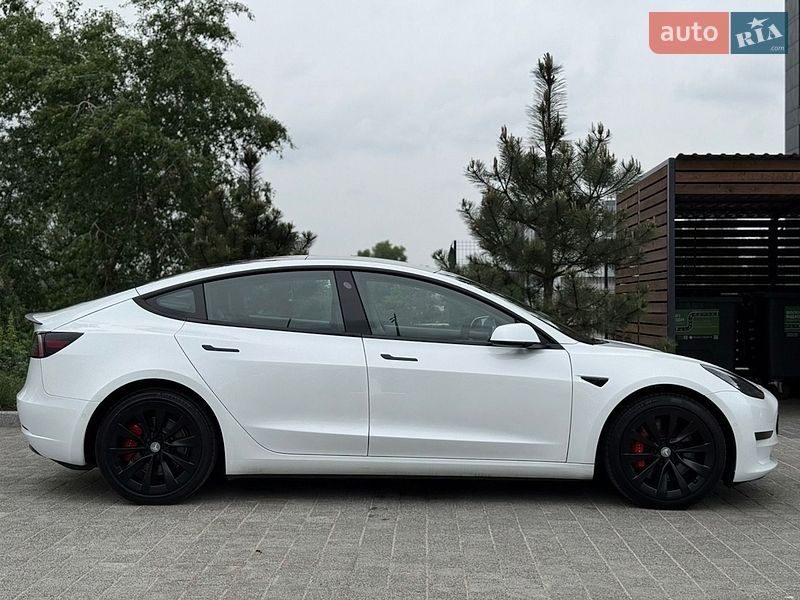 Седан Tesla Model 3 2022 в Киеве фото 18 Седан Tesla Model 3 2022 в Киеве