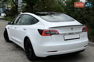 Седан Tesla Model 3 2022 в Киеве фото 25 Седан Tesla Model 3 2022 в Киеве
