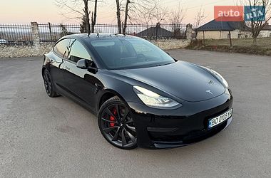 Седан Tesla Model 3 2019 в Збаражі