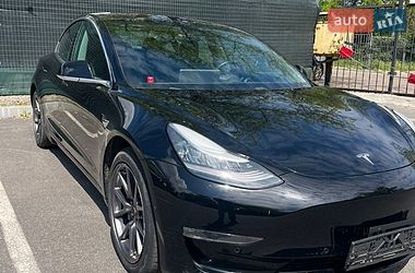 Седан Tesla Model 3 2018 в Одессе