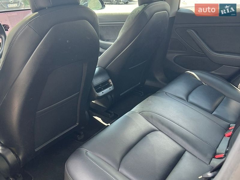 Седан Tesla Model 3 2018 в Одессе