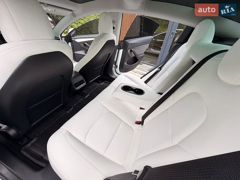 Седан Tesla Model 3 2023 в Яремче фото 16 Седан Tesla Model 3 2023 в Яремче