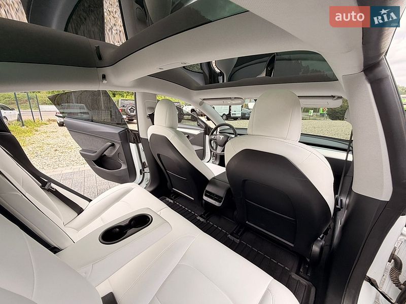Седан Tesla Model 3 2023 в Яремче фото 22 Седан Tesla Model 3 2023 в Яремче