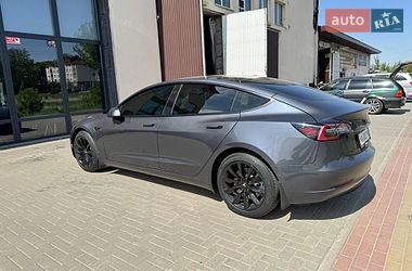 Седан Tesla Model 3 2021 в Ірпені