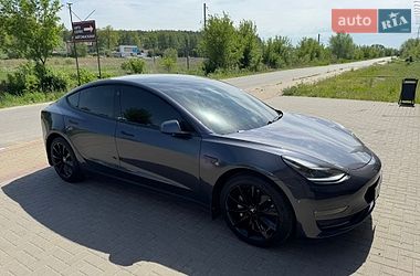 Седан Tesla Model 3 2021 в Ірпені