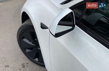 Седан Tesla Model 3 2024 в Киеве