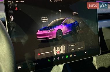 Седан Tesla Model 3 2024 в Киеве