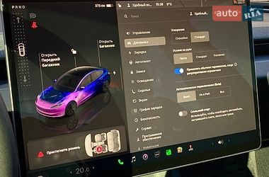 Седан Tesla Model 3 2024 в Киеве