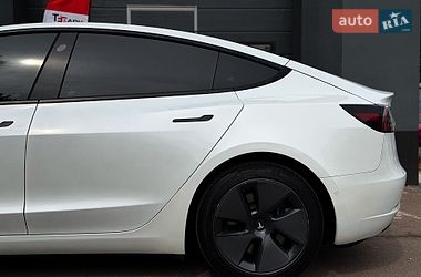 Седан Tesla Model 3 2022 в Києві