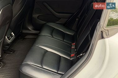 Седан Tesla Model 3 2022 в Києві