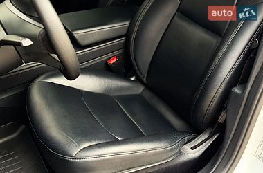 Седан Tesla Model 3 2022 в Києві